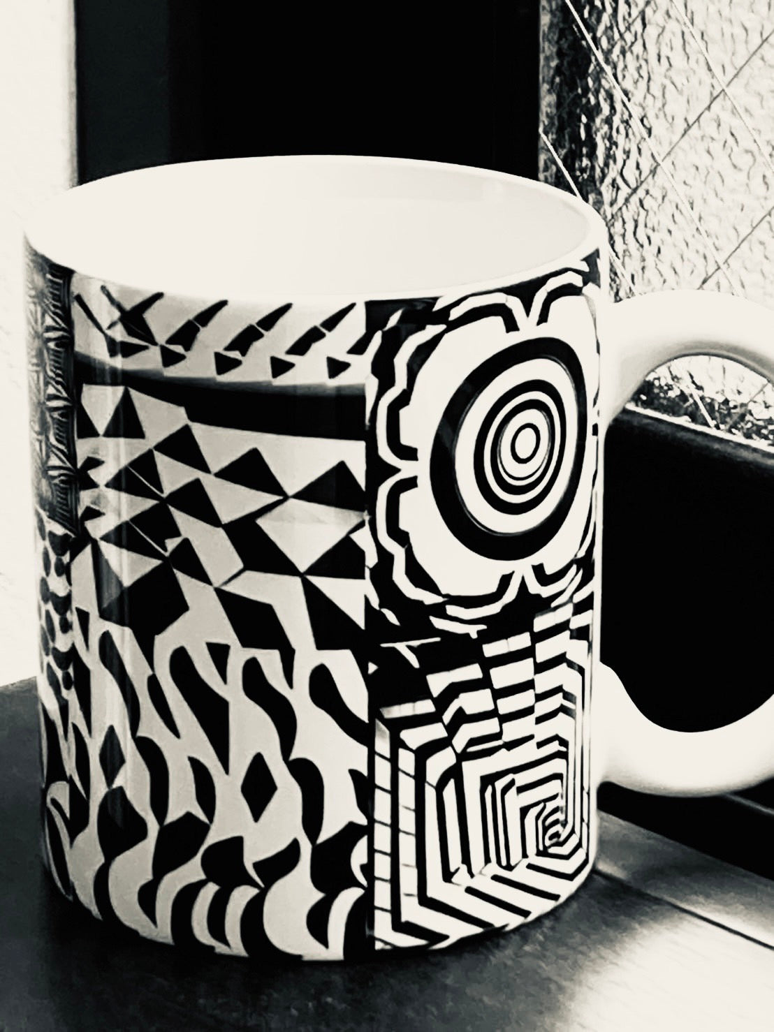 オプティカルアート　モノトーン　マグカップ